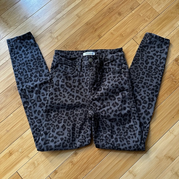 Good American Gray Leopard Good Legs Jeans 0/25 - Picture 2 of 4